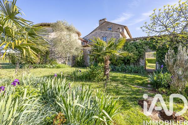 Maison à vendre 8 pièces 432 m² Cours