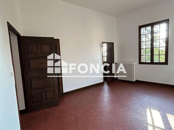 Location Maison 5 pièces 167.2 m² - 53 MONTEE DU FORT Villeneuve Les Avignon 30400