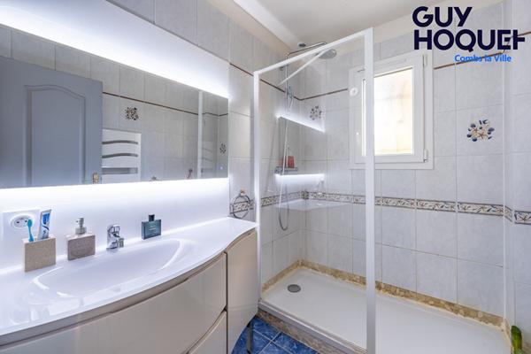 Maison à Combs La Ville en impasse _ 5 Chambres.