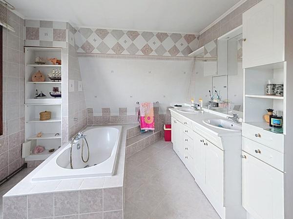 Maison Villebon Sur Yvette 7 pièces 165.32 m2