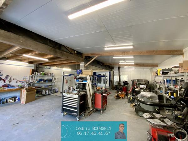 Local commercial Saintes 275 m2