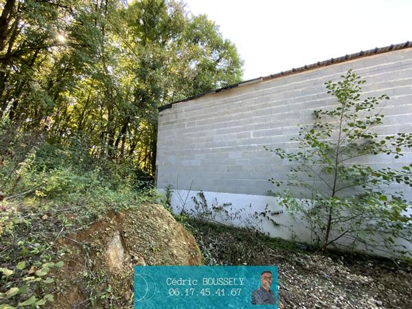 Local commercial Saintes 275 m2