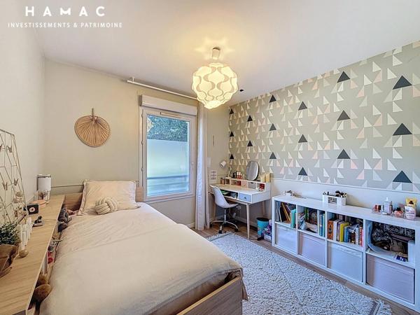 Exclusivité - Tassin-la-Demi-Lune – Appartement T4 de  90m² en rez-de-jardin avec jardin de 60 m²