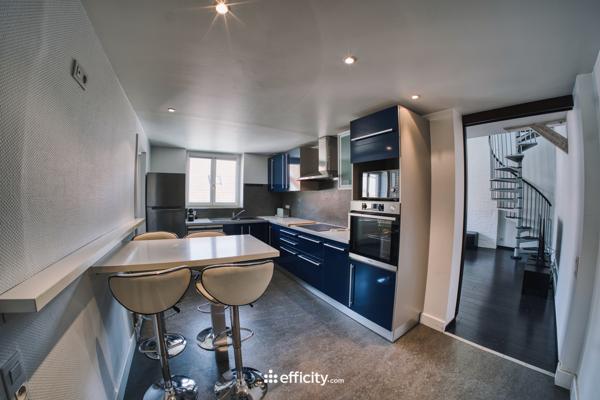 Appartement
         5 pièces
        - 132 m² Exclusivité 275 000 € *