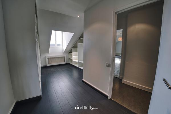 Appartement
         5 pièces
        - 132 m² Exclusivité 275 000 € *