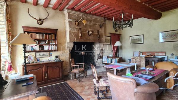 Beau château dans un environnement privilégié à 30 minutes de Vannes.