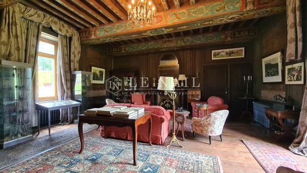 Beau château dans un environnement privilégié à 30 minutes de Vannes.