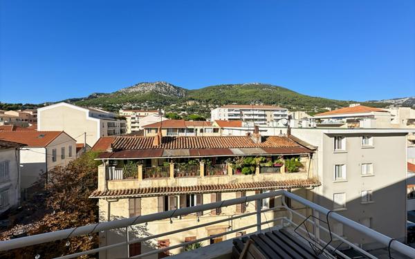 Appartement à vendre    3 pièces • 62,79 m2 Toulon