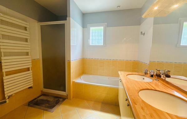 Maison de 185 m²