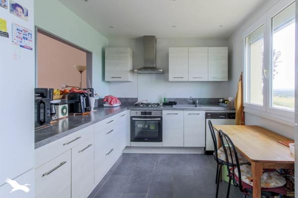 Maison à vendre 320 000 € Beynes 3 p 74 m² DPE C