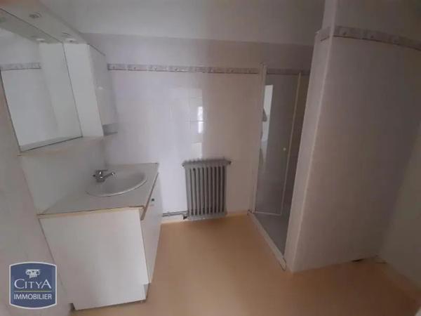Appartement à louer 3 pièces 61.79m²