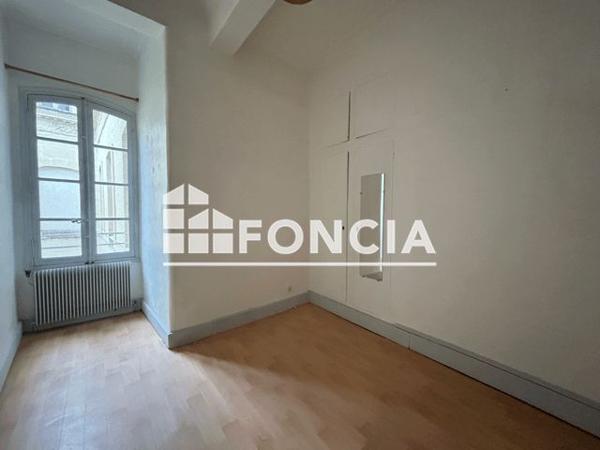 Location Appartement 2 pièces 51.26 m² - 7 BOULEVARD DES ALLIES Uzes 30700