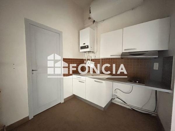 Location Appartement 2 pièces 51.26 m² - 7 BOULEVARD DES ALLIES Uzes 30700