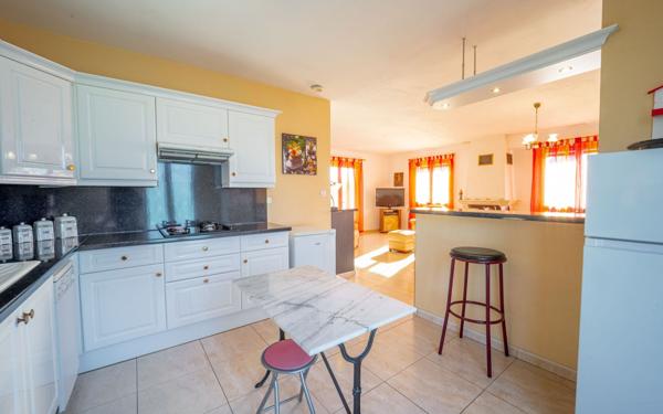 Maison à vendre    4 pièces •  Sainte-Eulalie-en-Born