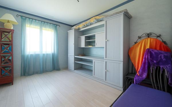 Maison à vendre    4 pièces •  Sainte-Eulalie-en-Born