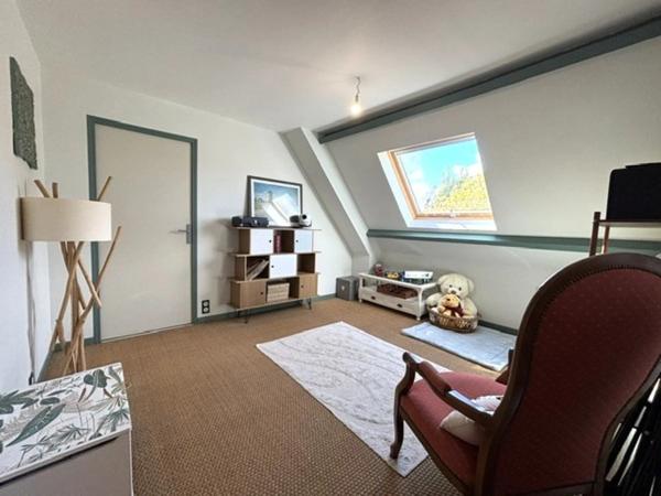 Maison 5 pièces 3 chambres, un bureau, sous sol complet, 1290 M2 de terrain, LA HEUNIERE (27)