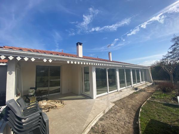 33450 SAINT-LOUBES - Maison de plain-pied de 4 chambres avec jardin à louer