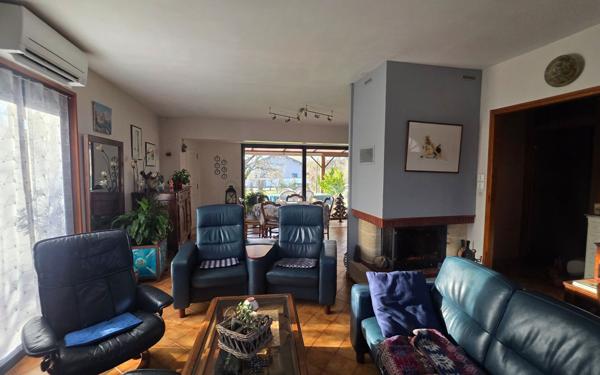 Maison à vendre    5 pièces • 116,26 m2 Replonges