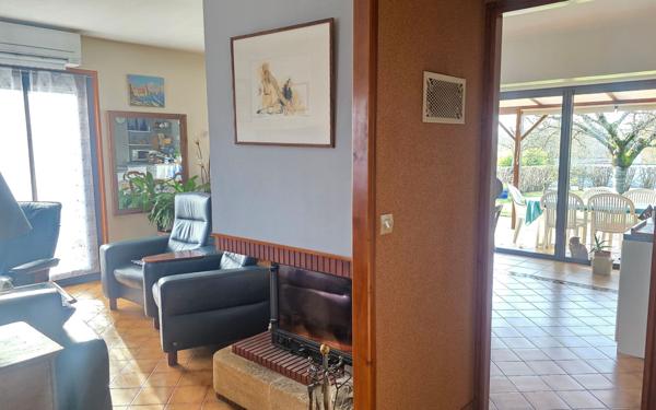 Maison à vendre    5 pièces • 116,26 m2 Replonges