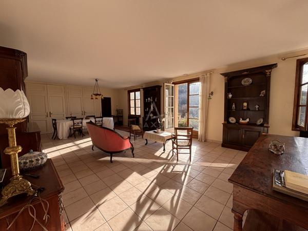 Maison de caractère