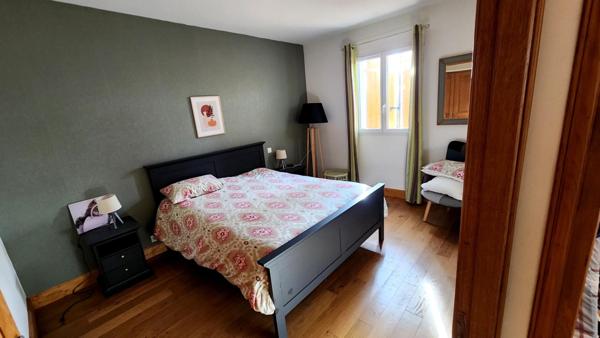 Cette maison aux volume lumineux et harmonieux,