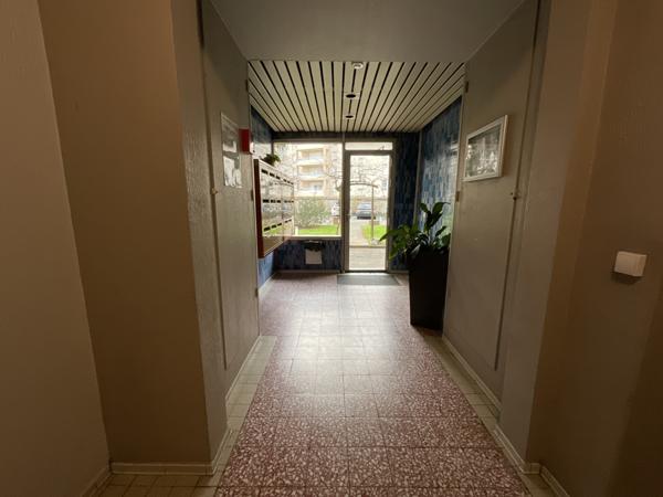 Villeurbanne (69100) À vendre – Appartement T3 avec parking et cave – secteur Médipôle Lyon-Villeurbanne