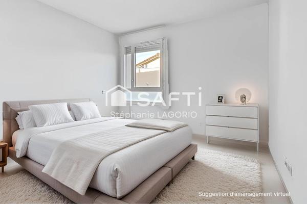 T2 lumineux avec balcon et parking