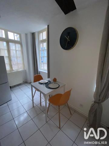 Immeuble à vendre 370 m² Sedan