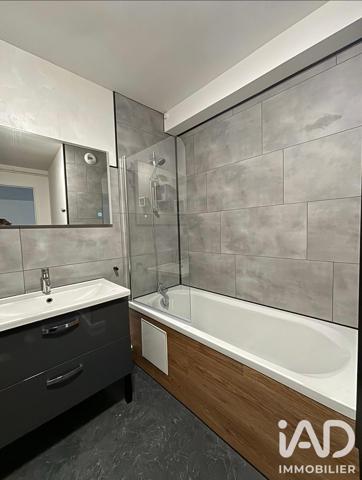 Immeuble à vendre 370 m² Sedan