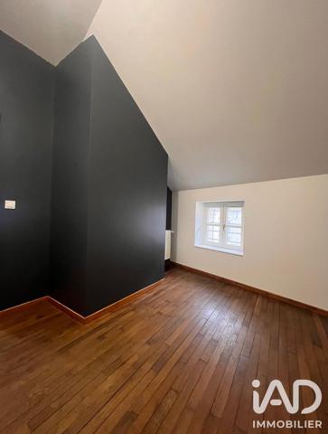 Immeuble à vendre 370 m² Sedan