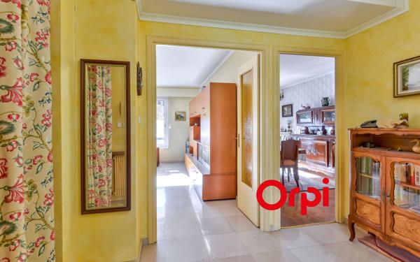 Appartement à vendre    3 pièces • 74 m2 Lyon 2