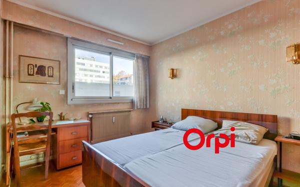 Appartement à vendre    3 pièces • 74 m2 Lyon 2