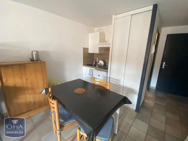 Appartement à louer 2 pièces 33.19m² Nîmes (30000)