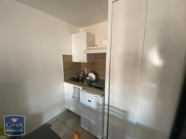 Appartement à louer 2 pièces 33.19m² Nîmes (30000)