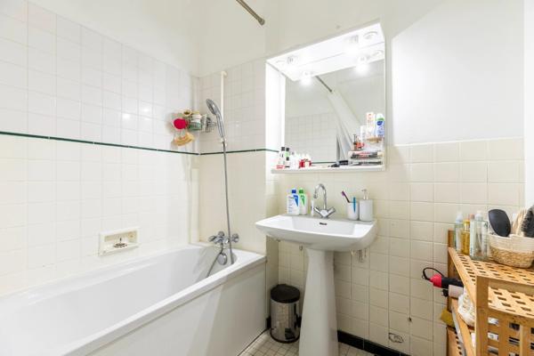 Appartement à vendre - 2 Pièces - calme - Lamarck-Caulaincourt