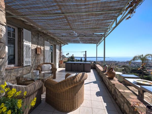 Vente Villa de luxe Le Golfe Juan 5 Pièces 175 m²
