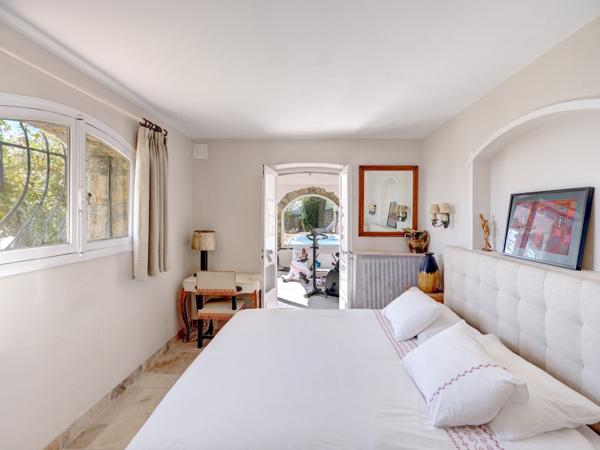 Vente Villa de luxe Le Golfe Juan 5 Pièces 175 m²
