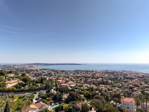 Vente Villa de luxe Le Golfe Juan 5 Pièces 175 m²