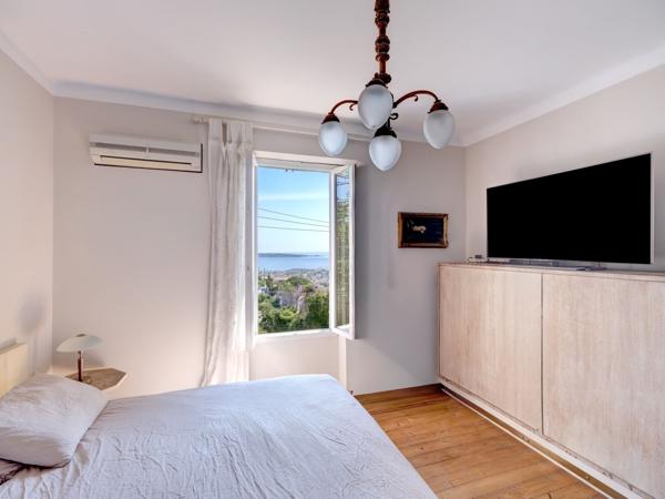 Vente Villa de luxe Le Golfe Juan 5 Pièces 175 m²