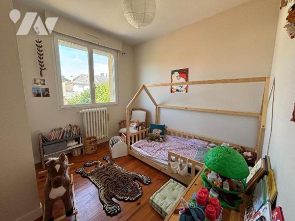 NOUVEAUTE Trente-Cinq Notaires - RENNES - La Binquenais

Venez découvrir cette charmante mais...