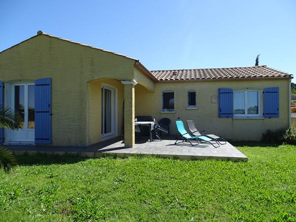 MAISON PLAIN PIED 3 CHAMBRES GARAGE ET JARDIN A LEUC