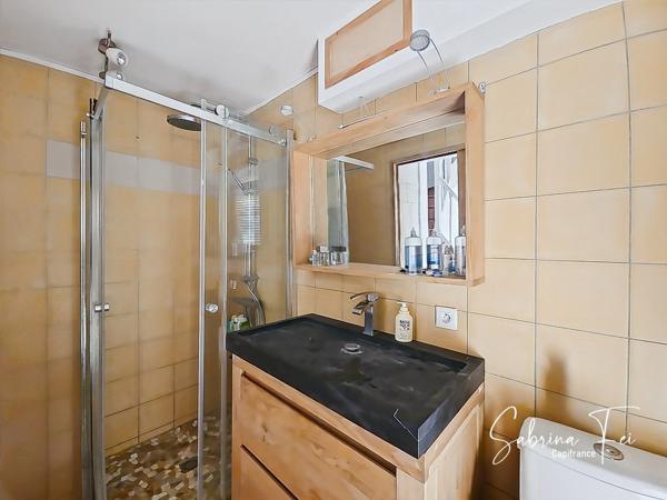 CHÂTELAILLON-PLAGE – TRIANGLE D’OR – EMPLACEMENT EXCEPTIONNEL À QUELQUES PAS DU MARCHÉ ET DE LA PLAGE