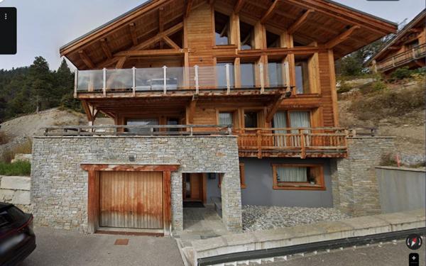 Maison à vendre    6 pièces • 177 m2 Montgenèvre