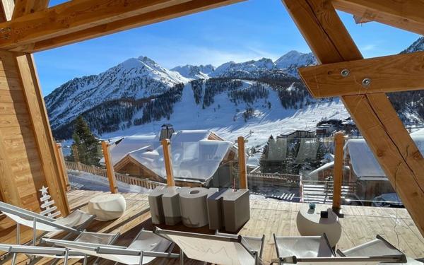 Maison à vendre    6 pièces • 177 m2 Montgenèvre