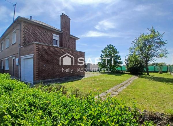 MAISON SEMI-INDIVIDUELLE AVEC GARAGE, JARDIN & FORT POTENTIEL