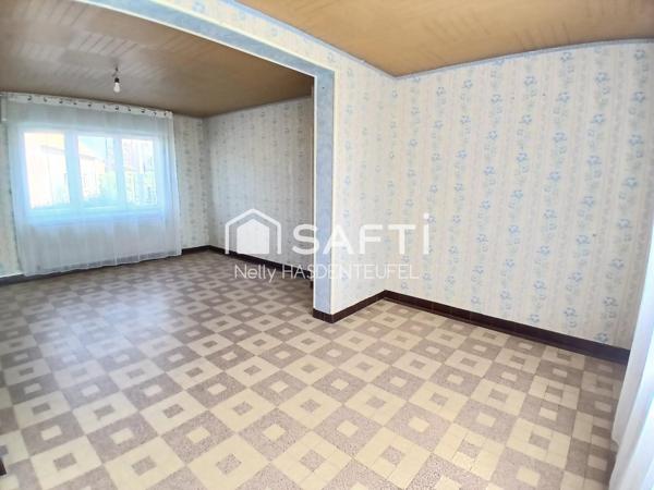 MAISON SEMI-INDIVIDUELLE AVEC GARAGE, JARDIN & FORT POTENTIEL