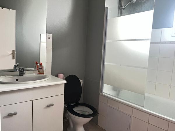 Appartement 2 pièces à louer Châtellerault - 86100 / Réf: 663