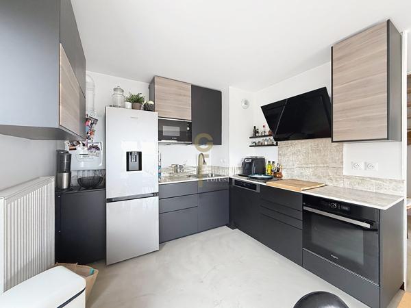 EXCLUSIVITE - Appartement de standing dernier étage avec terrasse de 66 m2