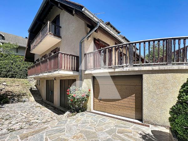 Maison 10 pièces 242.04 m2