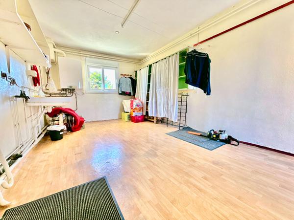 A VENDRE : MAISON T4 INDEPENDANTE AVEC 1 ETAGE + JARDIN ET GARAGE